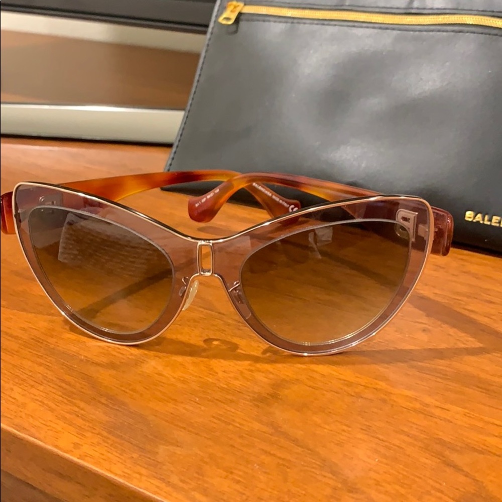 Authentic Balenciaga Oversized Cat Eye Sunglasses
